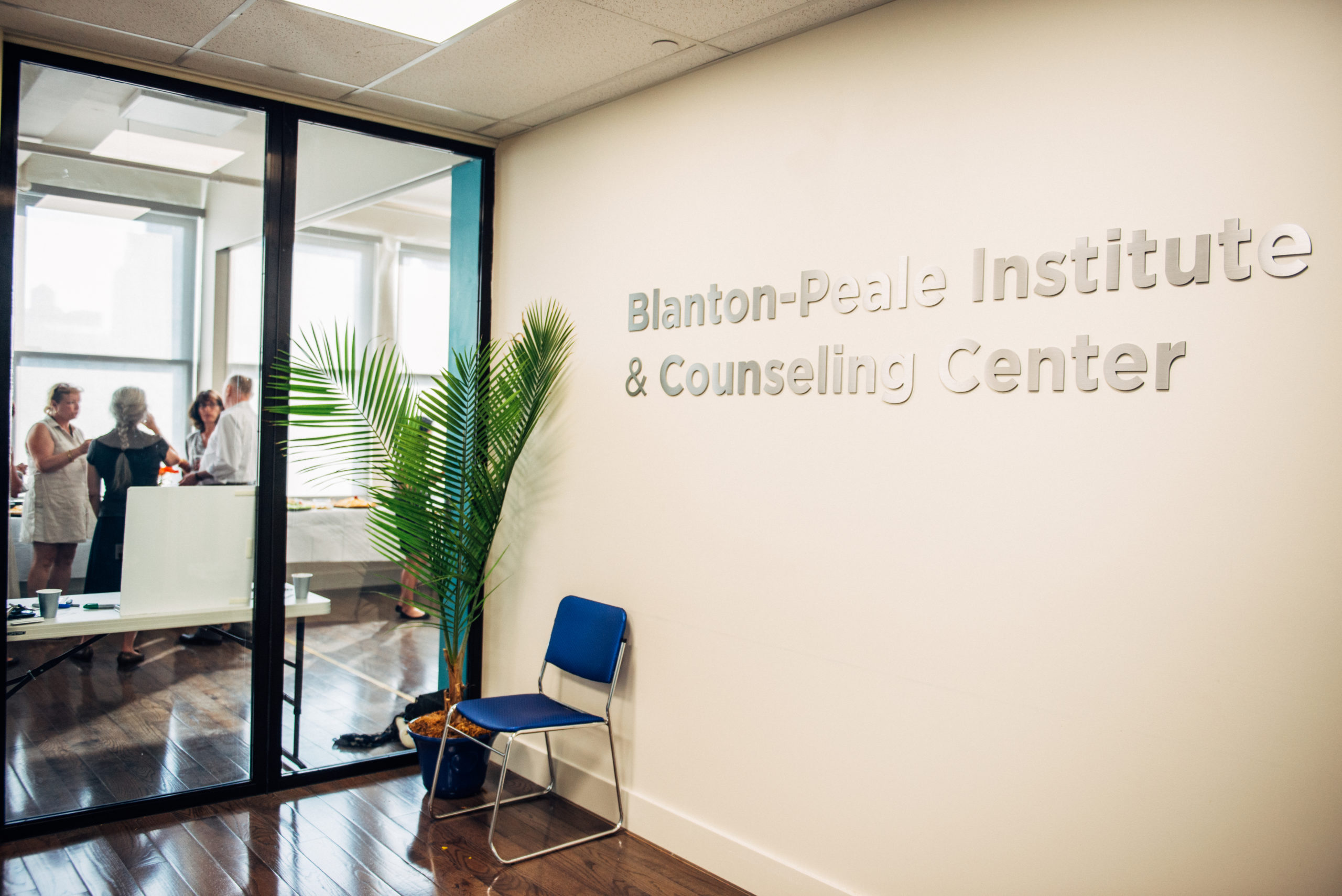 Copy of CR_BlanonPeeleSummer18-0404 Office lobby